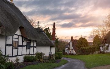 is Manthorpe thatch roofing popular